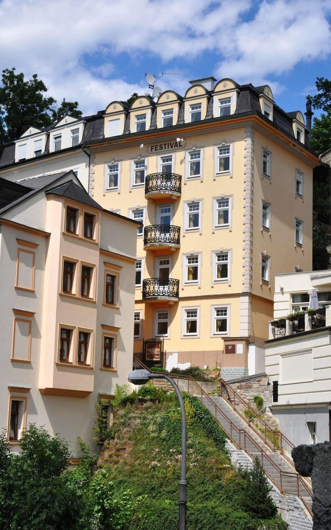 Appartamento Festival Karlovy Vary Esterno foto